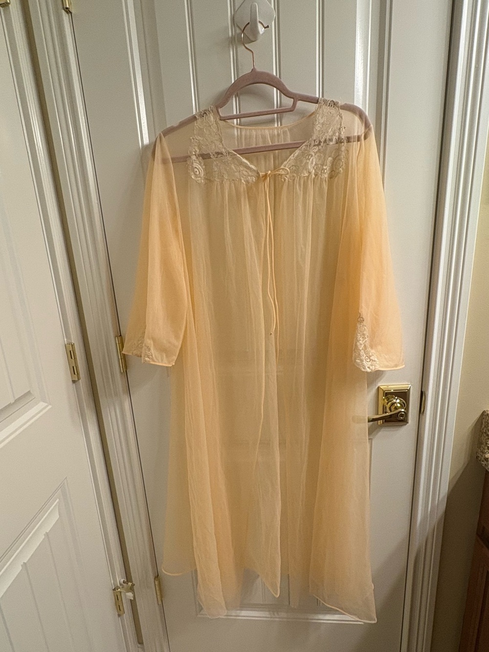 Sears Vintage ‘50’s Lace Trim Peach Nylon Robe Peignoir M ?